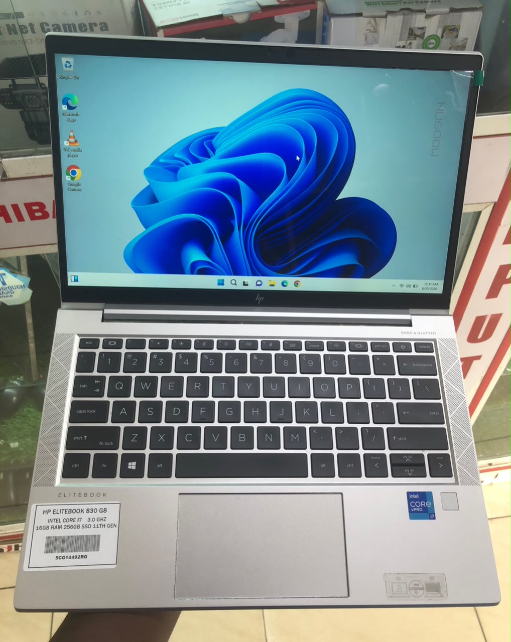 HP EliteBook 830 G8